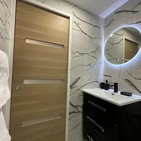 Ks Near Station Gare Du Nord And Gare De L Est Apartmán Paříž