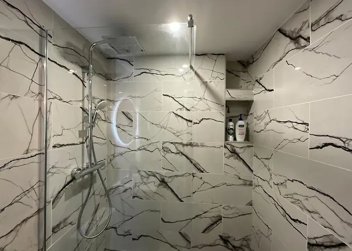 Ks Near Station Gare Du Nord And Gare De L Est 아파트